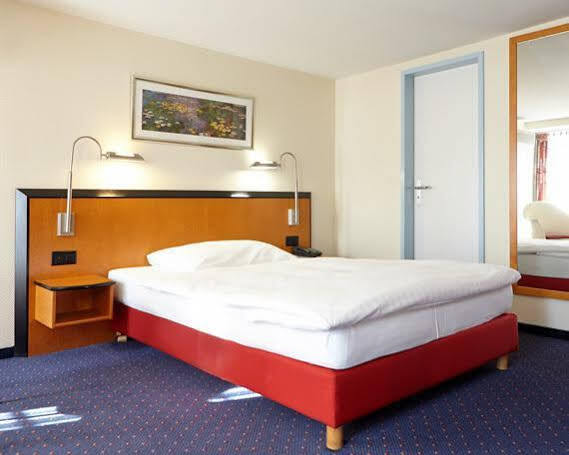 Hotel Loewen Am See Zug Dış mekan fotoğraf